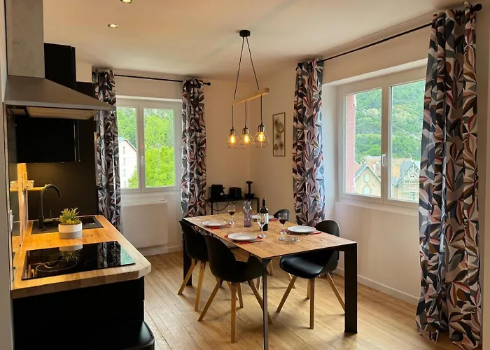 Le Grillon 옥스레테르메스